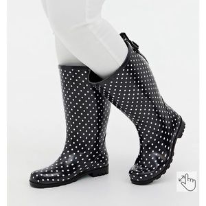 Torrid Size 10 Wide Width/Wide Calf Polkadot Rainboots